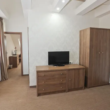 Zlatny Potok Hotel Mutne