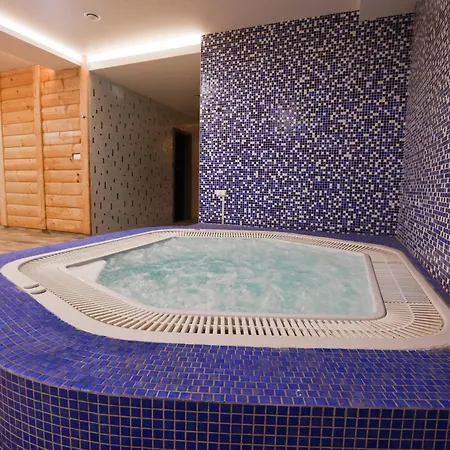 Zlatny Potok Hotel 3*