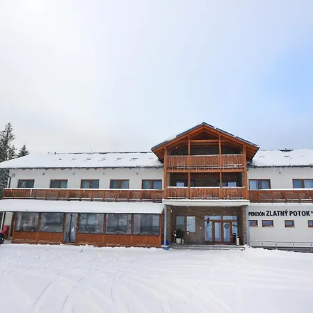 Zlatny Potok 3*